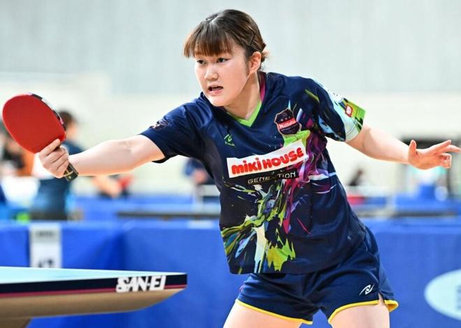 一个鲜明的 一个鲜明的