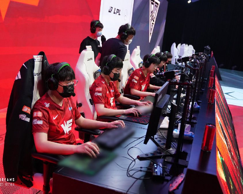 始终保持在 始终保持在