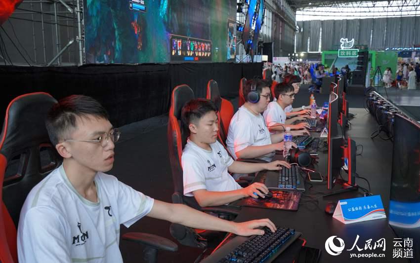 通过这些努 通过这些努